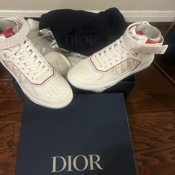 Dior sneakers NEW